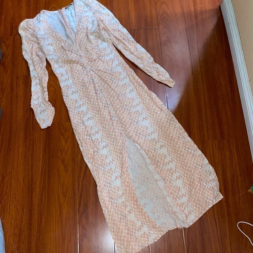 AFRM Revolve Pink Snakeskin Puff Sleeve maxi Dress front slit size S P NWOT - Picture 3 of 11